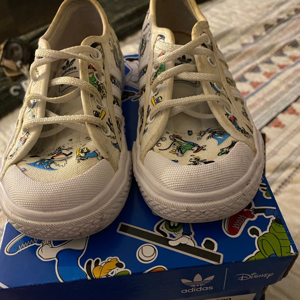 Adidas Nizza shoes